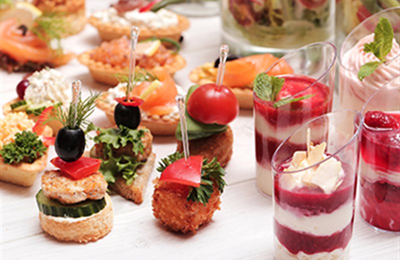 Coquetel e finger food para evento corporativo — Krystal Eventos