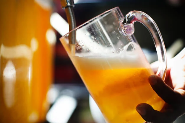 Chope e cerveja servidos no evento — Krystal Eventos